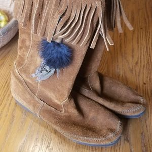 Minnetonka Moccasin boots